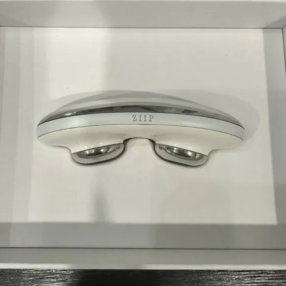 ZIIP Halo Facial Toning Device - Picture 3 of 6